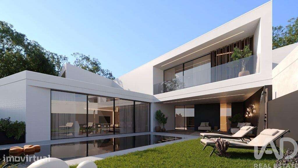 Casa / Villa T4 em Milheirós de 492,00 m2 - Grande imagem: 2/25