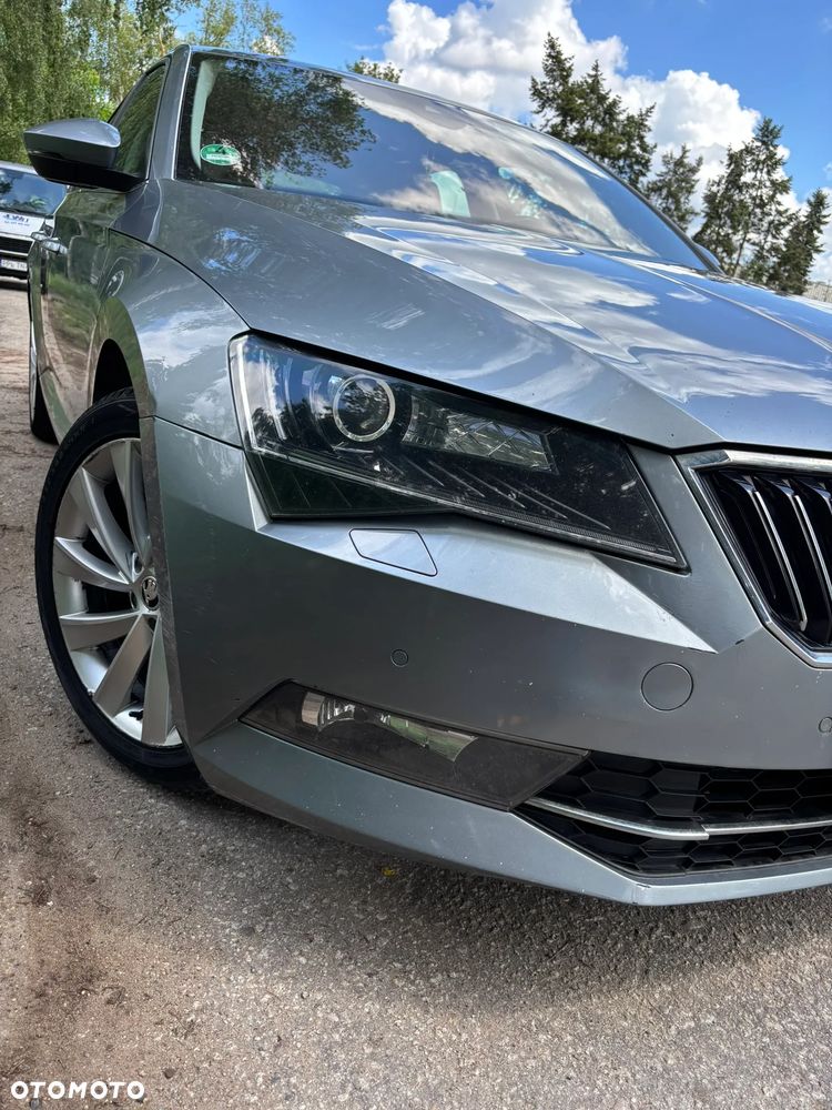 Skoda Superb 2.0 TDI Style DSG - 17