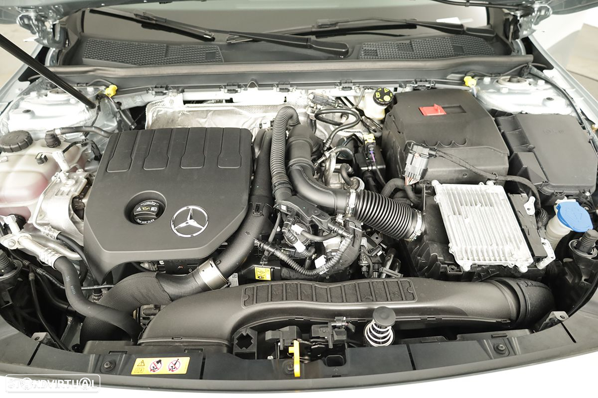 Mercedes-Benz A 200 Standard - 23