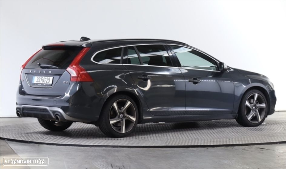 Volvo V60 2.0 D4 R-Design Geartronic - 4
