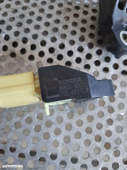 Senzori Senzor Impact Toyota Rav 4 An 2006-2012 Cod 89831-42010 Dezmembrez Toyota Rav 4 2.2 Diesel A - 4
