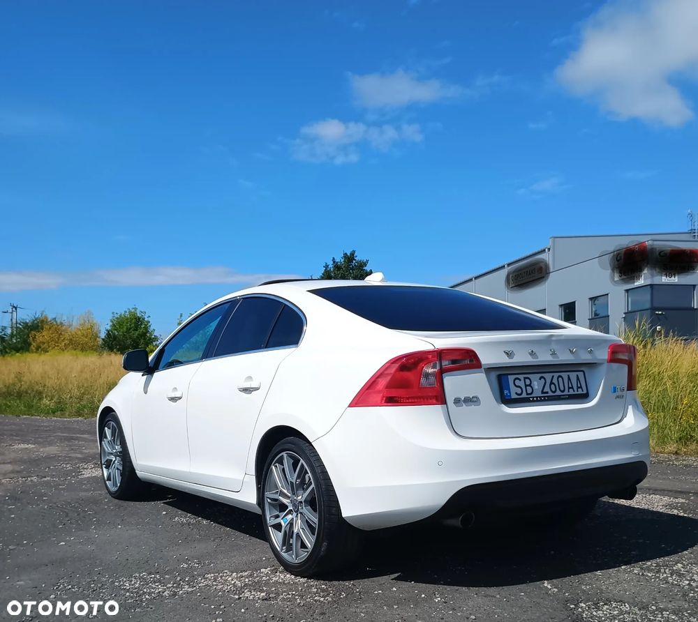 Volvo S60 T6 AWD Geartronic Summum - 16
