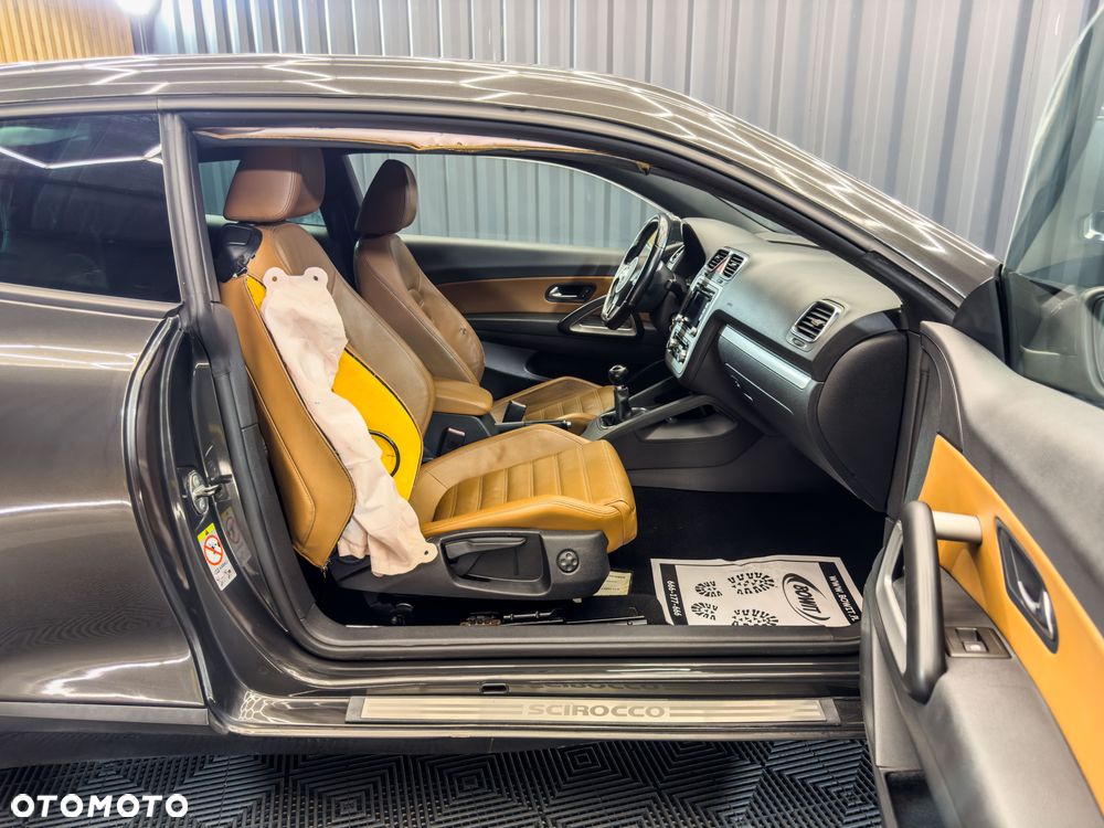Volkswagen Scirocco 1.4 TSI Shark - 24