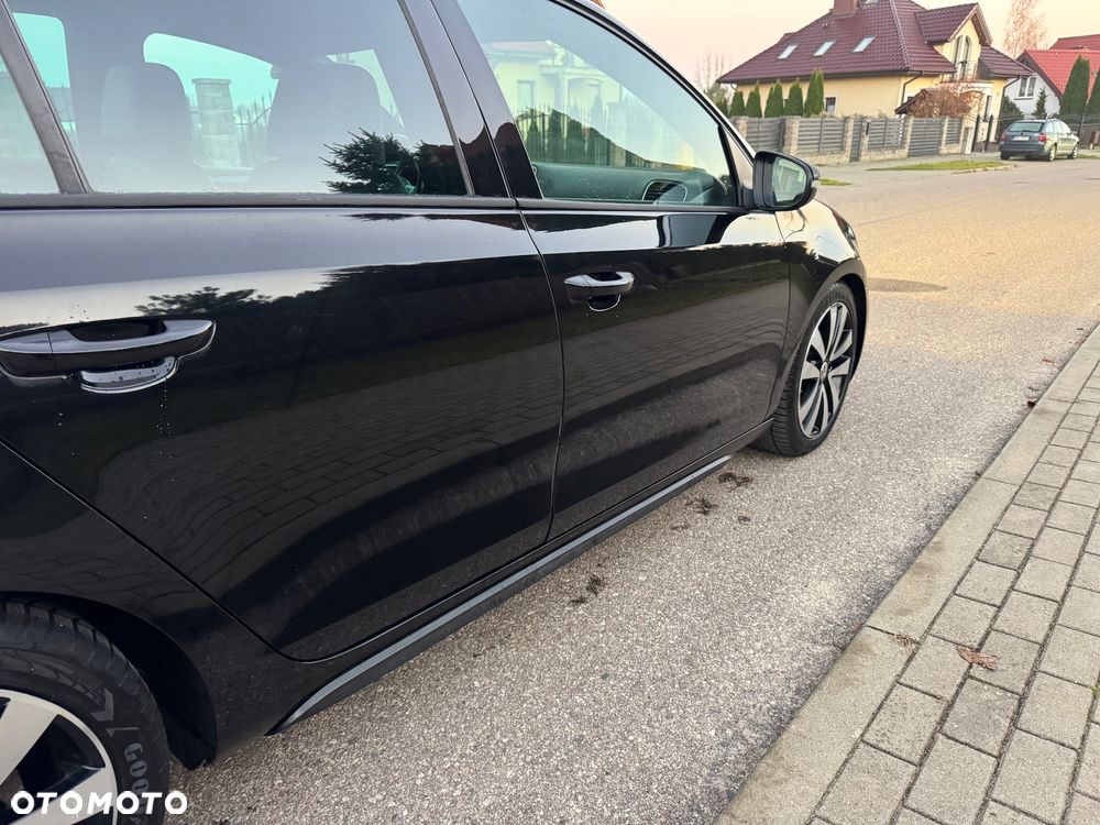 Volkswagen Golf 2.0 TDI DPF DSG GTD - 17