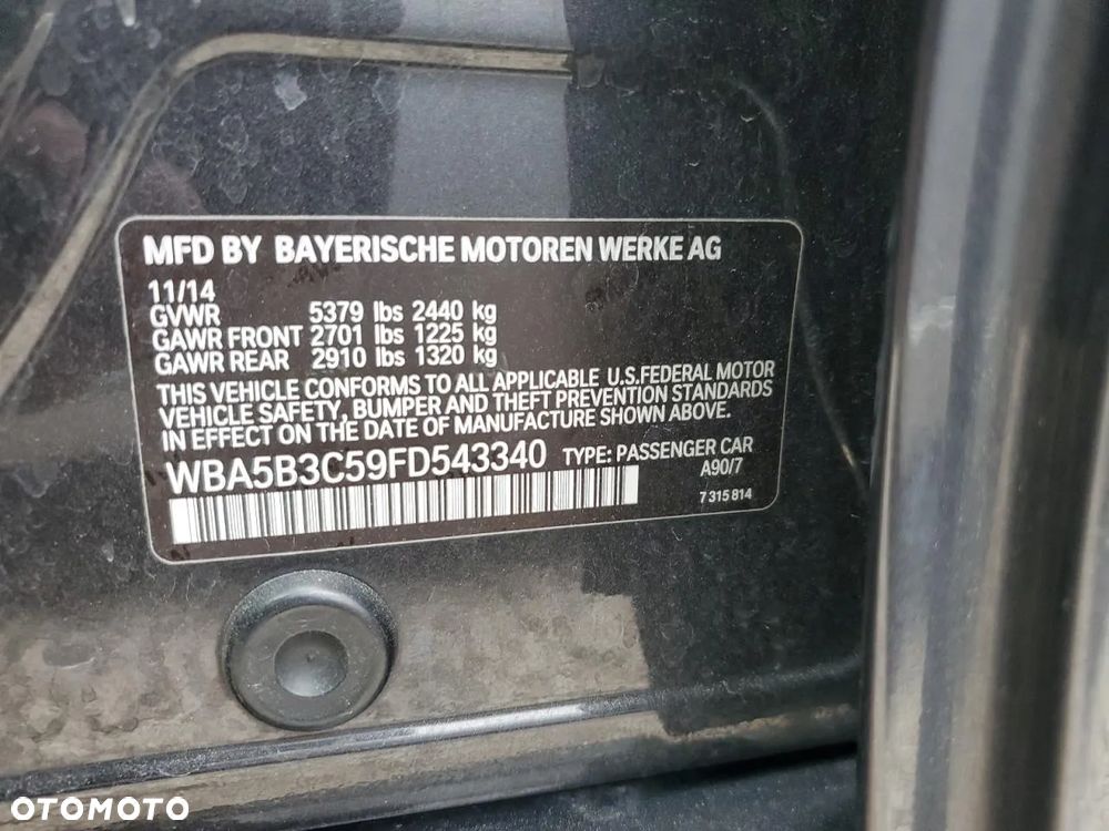 BMW Seria 5 535i xDrive - 11