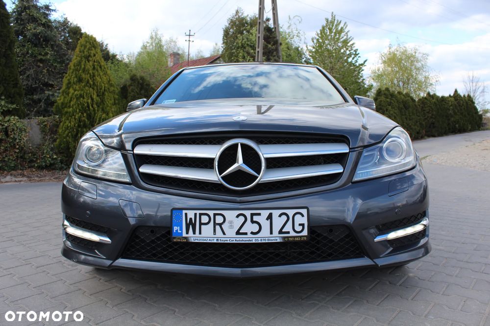 Mercedes-Benz Klasa C 300 7G-TRONIC - 11