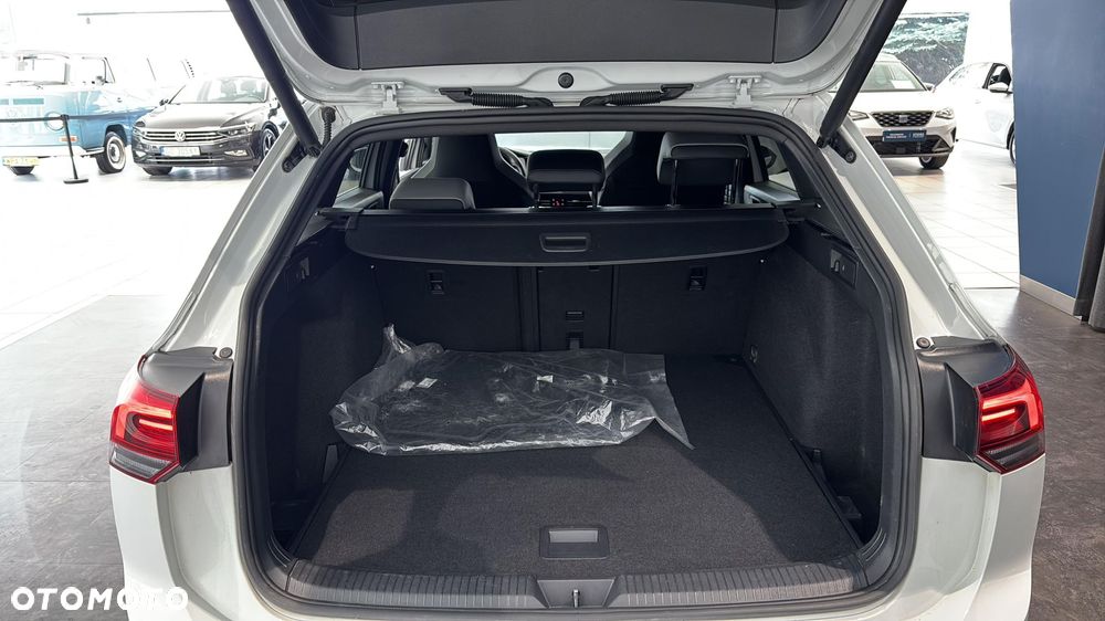 Volkswagen Golf - 17