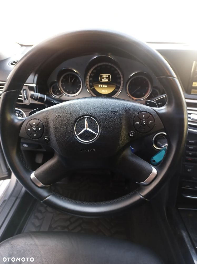 Mercedes-Benz Klasa E 350 CDI 4-Matic BlueEff - 4