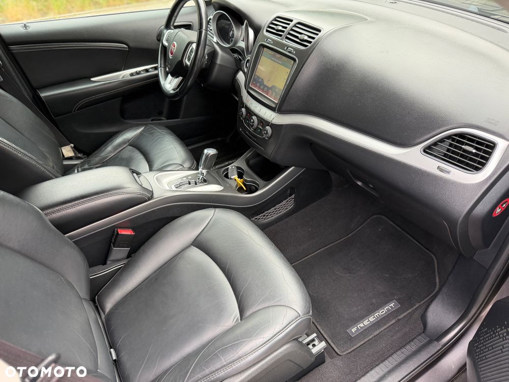 Fiat Freemont 2.0 Multijet 16V DPF Automatik Allrad Black Code - 27