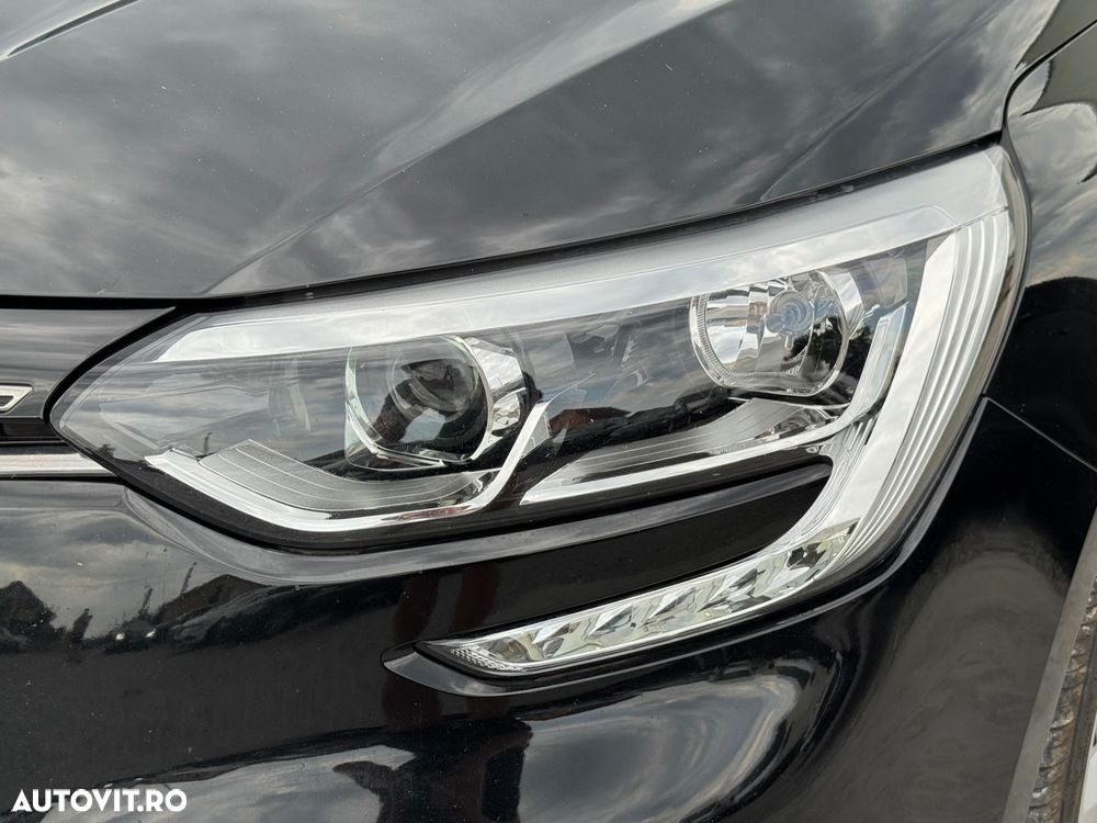 Renault Megane TCe GPF Life - 30