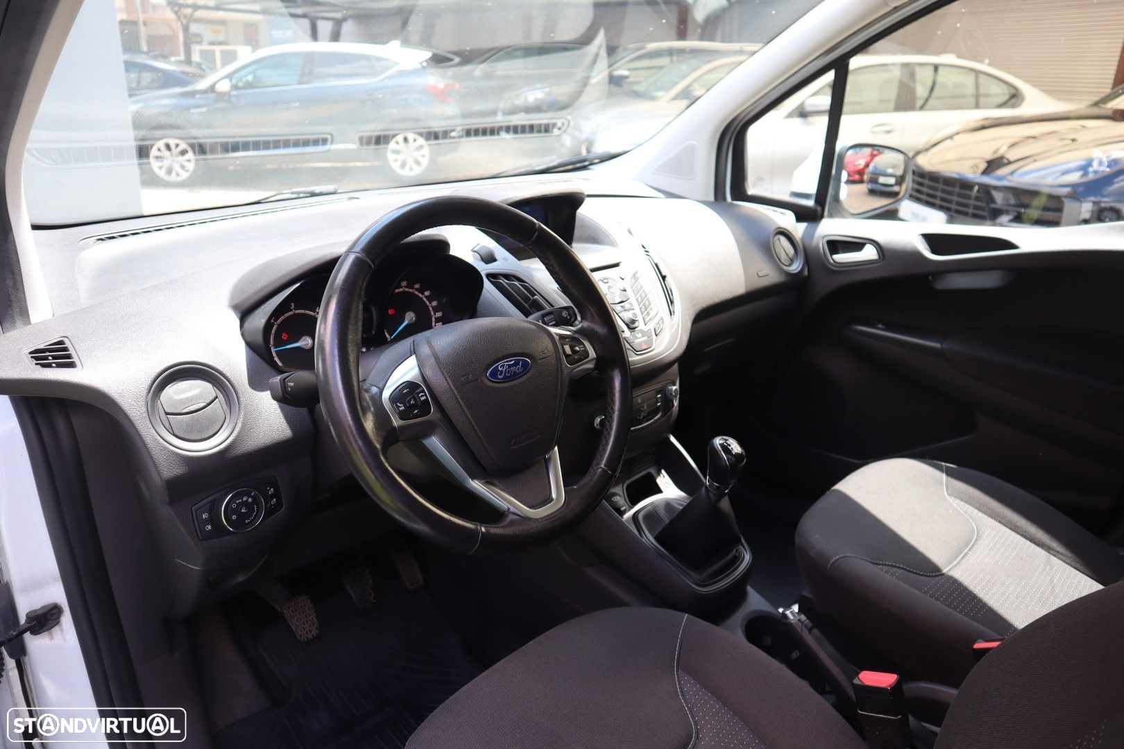 Ford Transit Courier 1.5 TDCi Trend - 23
