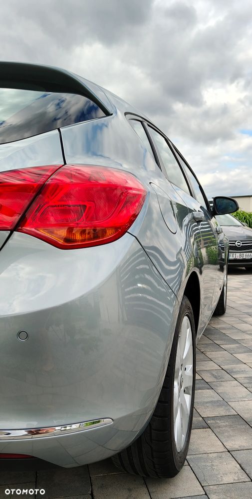 Opel Astra 1.6 ENERGY - 33
