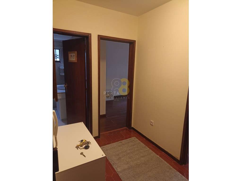 Apartamento T1 Transformado em T2 | Totalmente Mobilado | Próximo a... - Grande imagem: 2/20