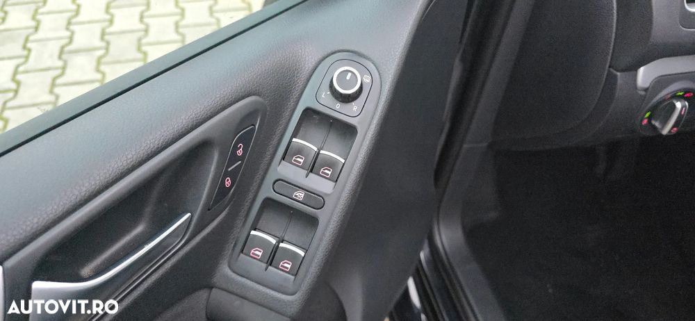 Volkswagen Golf 1.4 TSI BlueMotion Technology DSG Highline - 15