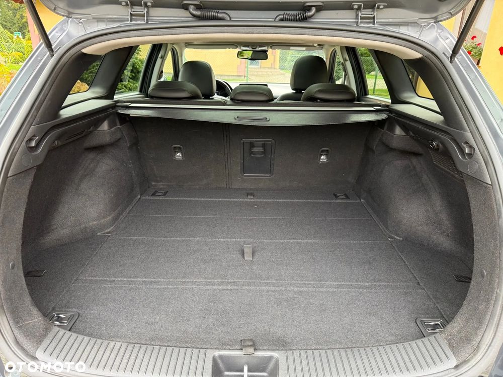 Hyundai i30 1.6 CRDi BlueDrive Premium DCT - 24