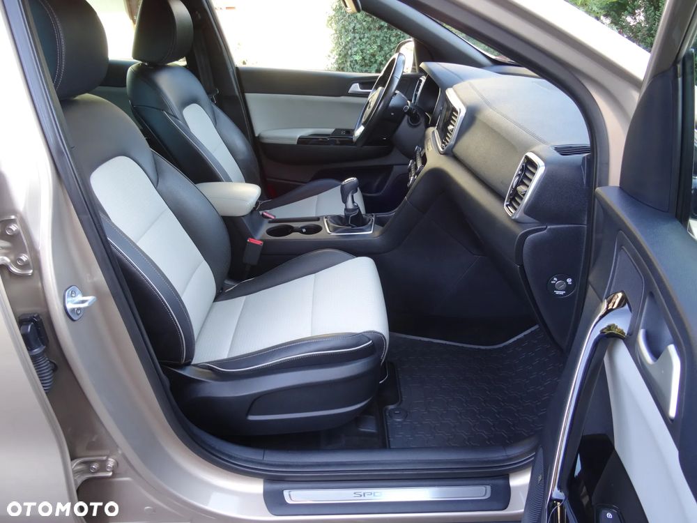 Kia Sportage 1.6 T-GDI GT Line 4WD - 30