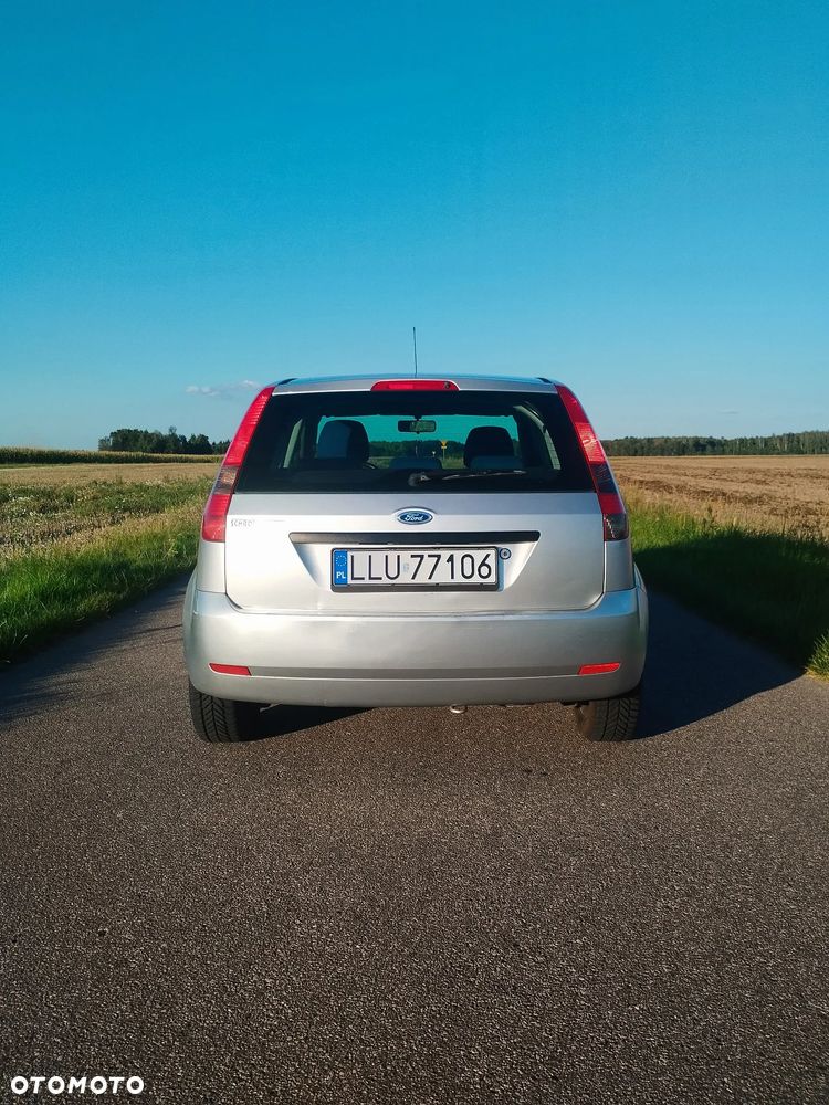 Ford Fiesta 1.4 Ghia - 9