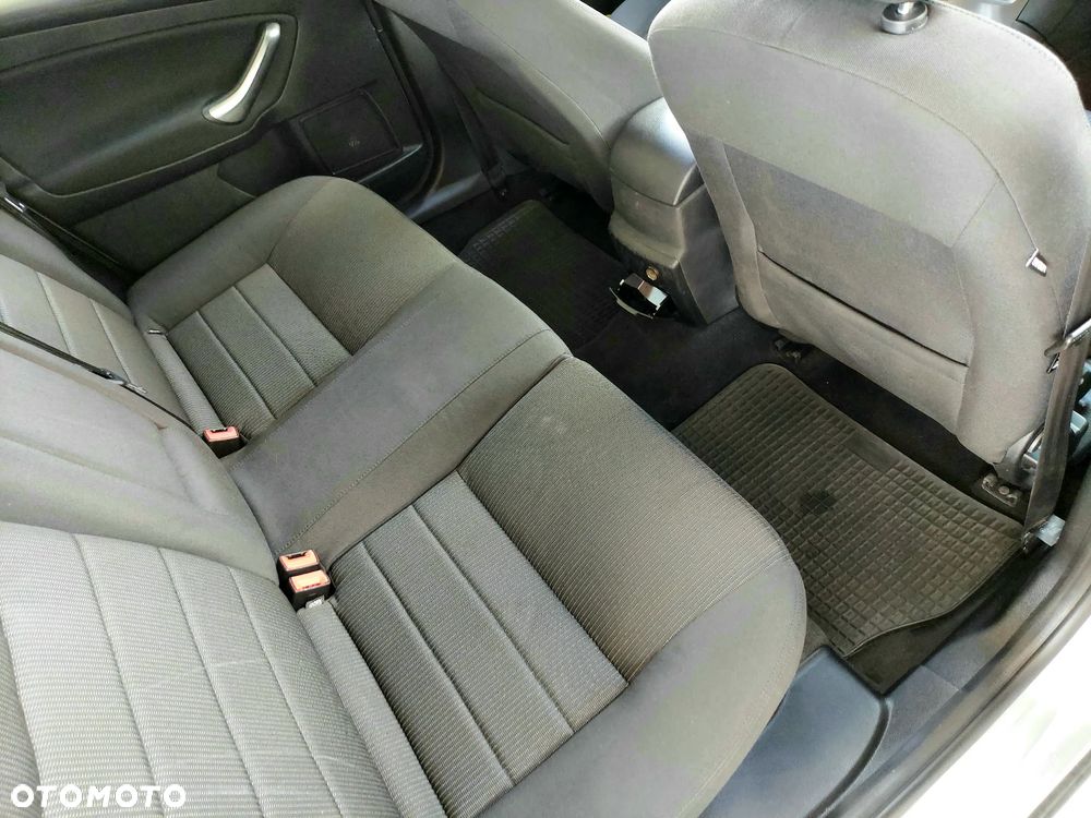 Ford Mondeo 2.0 Titanium X - 19