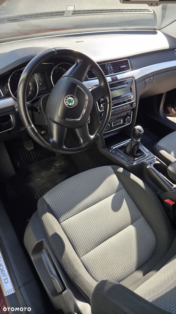 Skoda Superb 2.0 TDI Comfort - 22