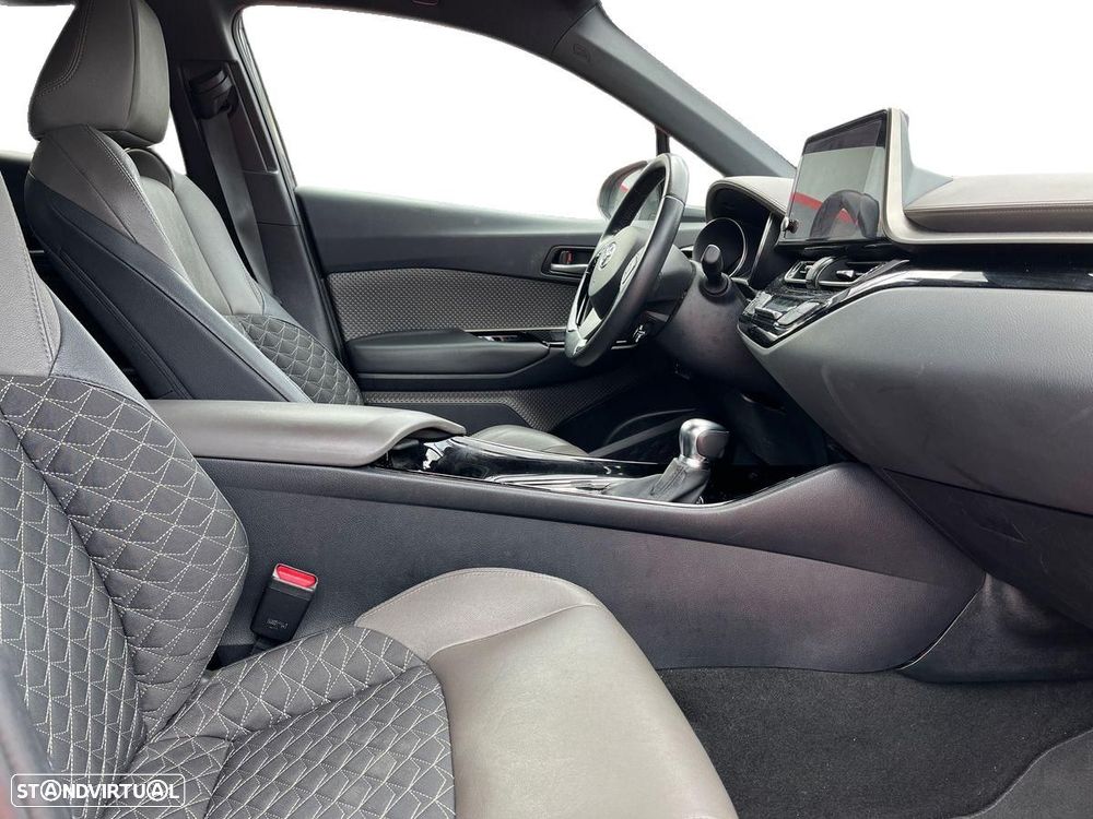Toyota C-HR - 6