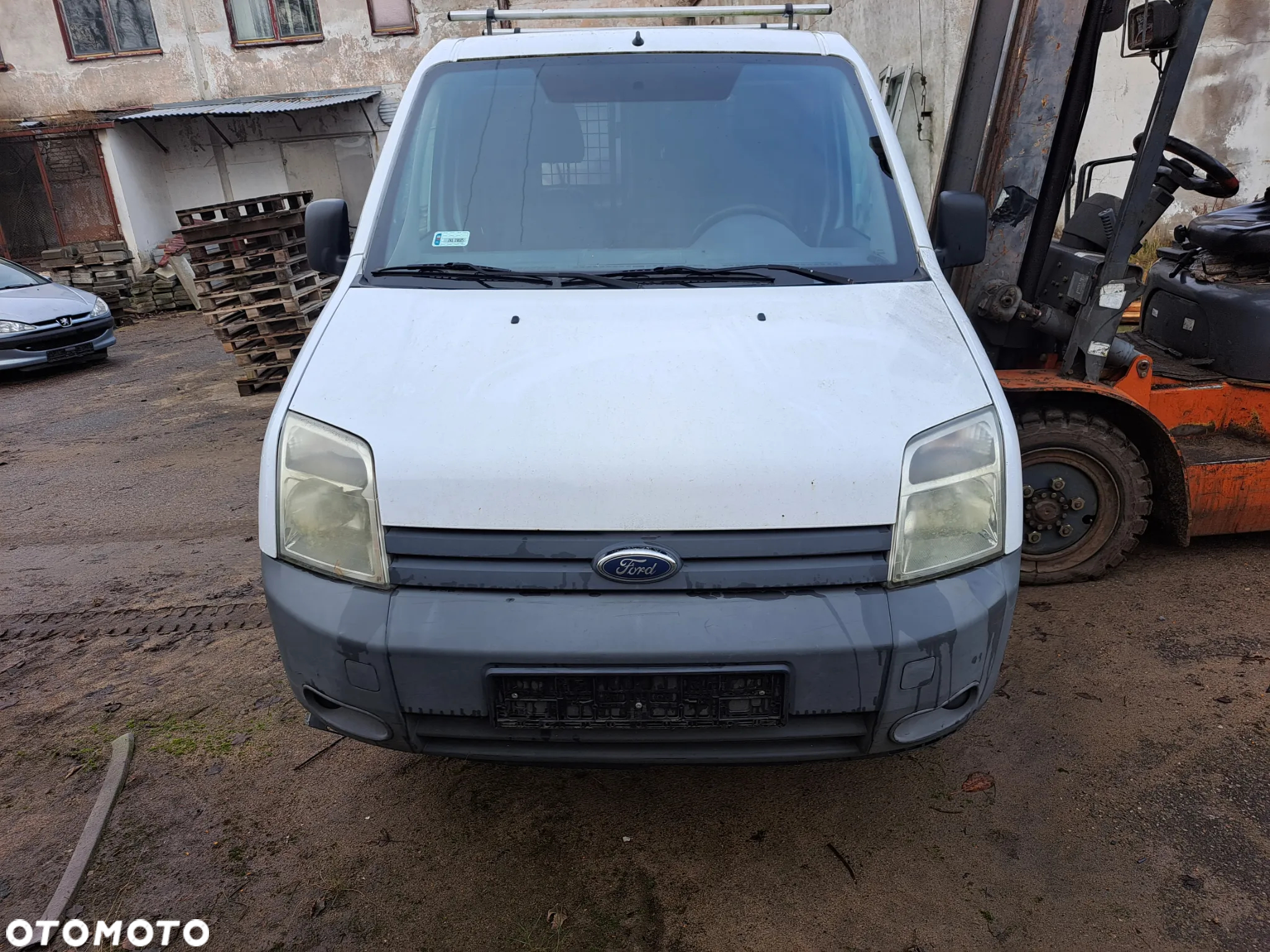FORD TRANSIT CONNECT 1,8 TDCI 2008r,  Części, maska, lampa, błotnik, rozrusznik - 2