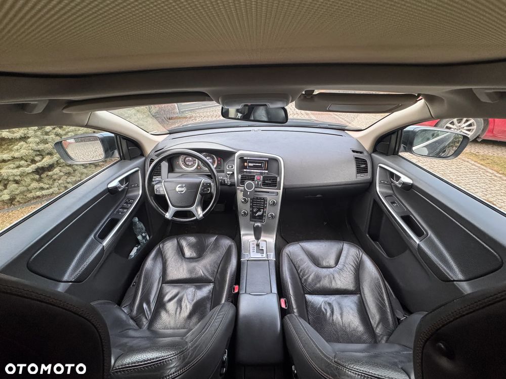 Volvo XC 60 2.4D AWD Summum - 11