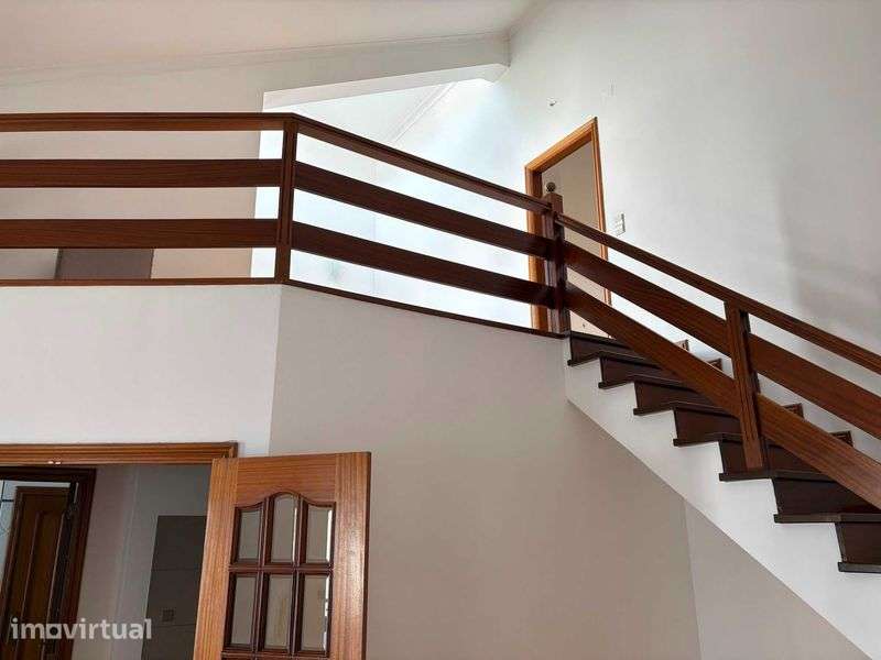 Arrenda-se, Apartamento 4 assoalhadas, Portais da Arrábida - Grande imagem: 3/12