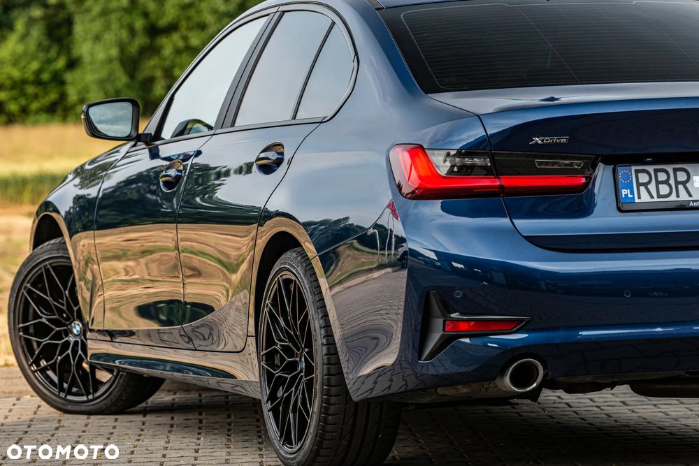 BMW Seria 3 320d xDrive Sport Line Shadow - 16