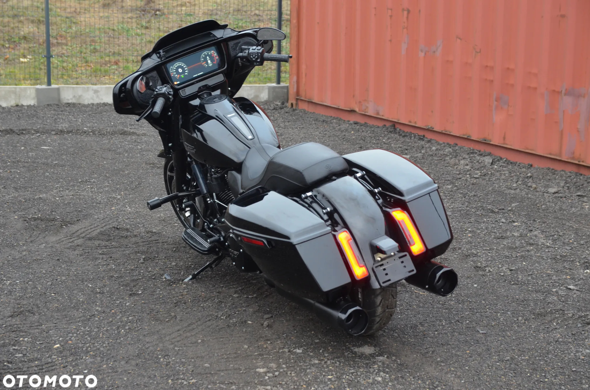 Harley-Davidson Street Glide Trike - 6