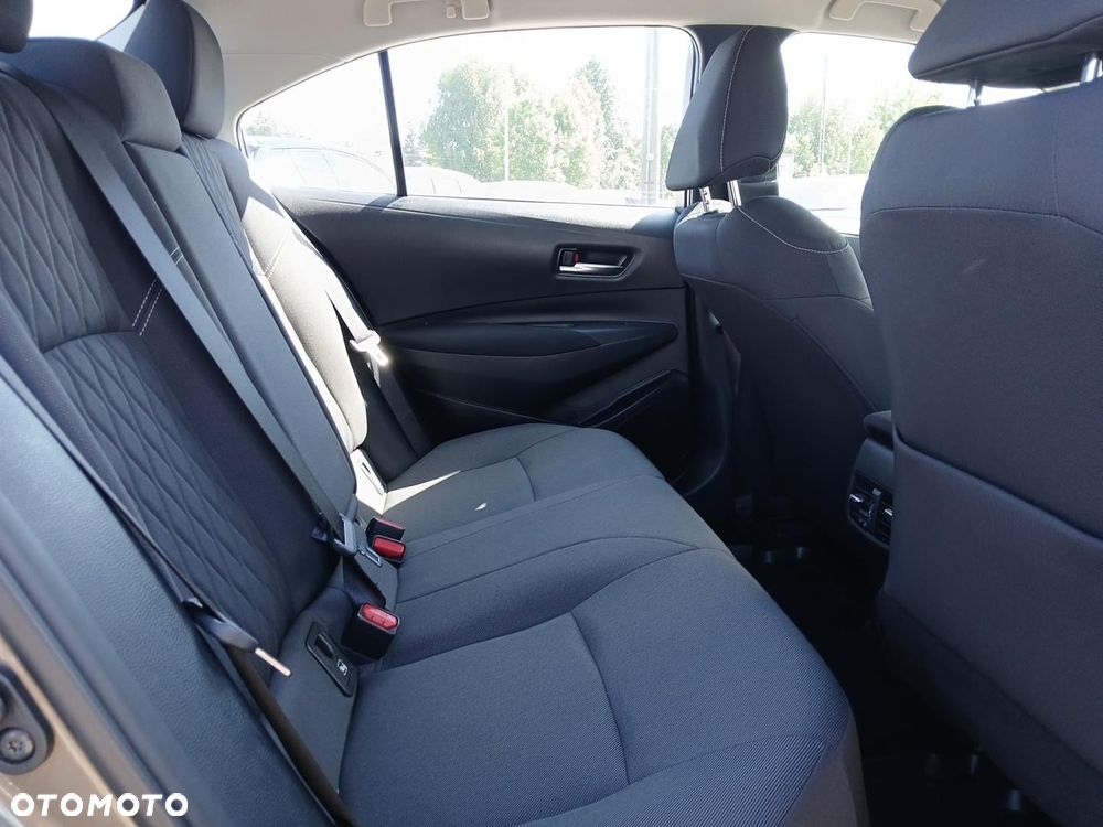 Toyota Corolla - 13