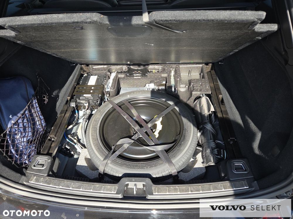 Volvo XC 60 B5 B AWD Ultra Black Edition - 33