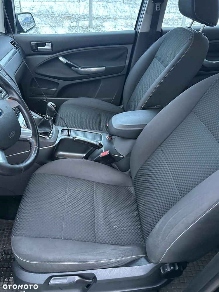 Ford C-MAX 1.8 TDCi Titanium - 11