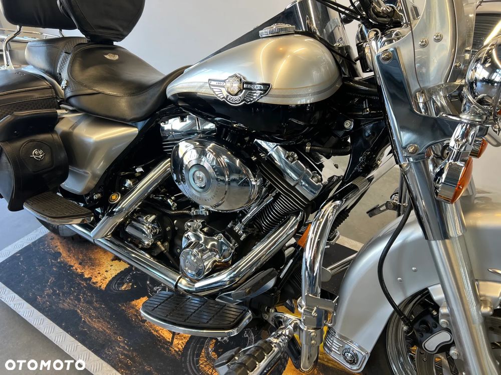 Harley-Davidson Touring Road King - 26