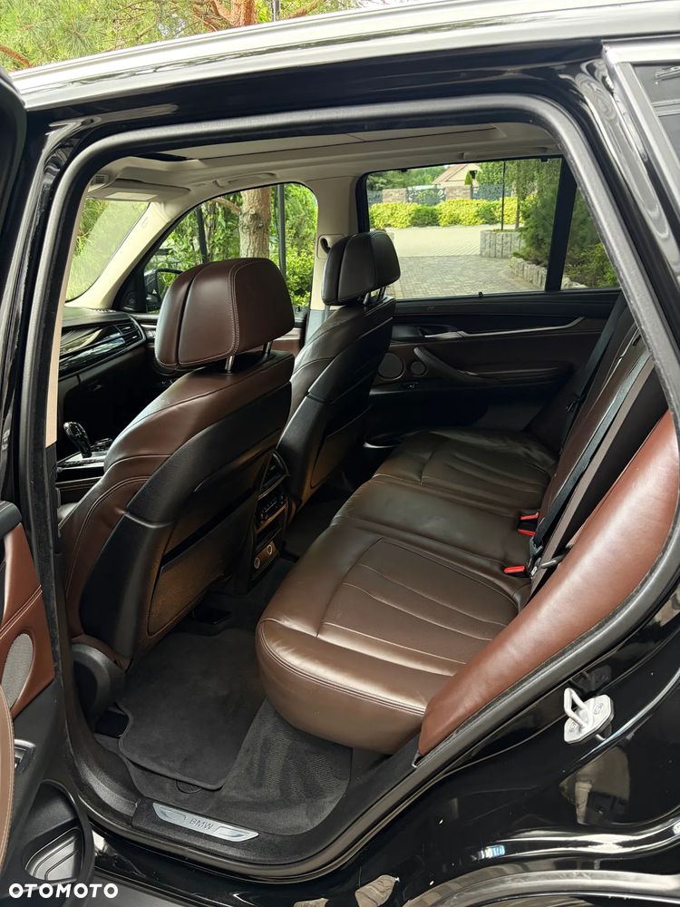 BMW X5 xDrive50i Sport-Aut - 19