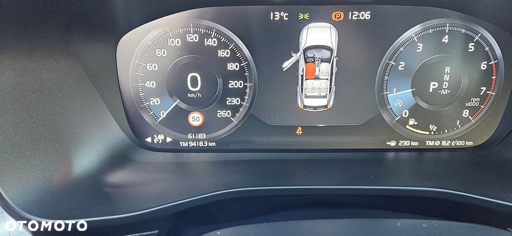 Volvo XC 40 T3 Geartronic Momentum Pro - 25