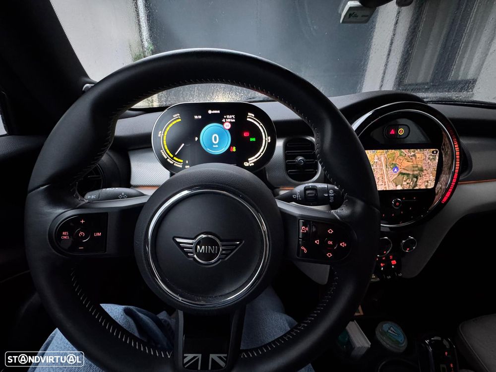 MINI 3 Portas Cooper SE Yours - 2