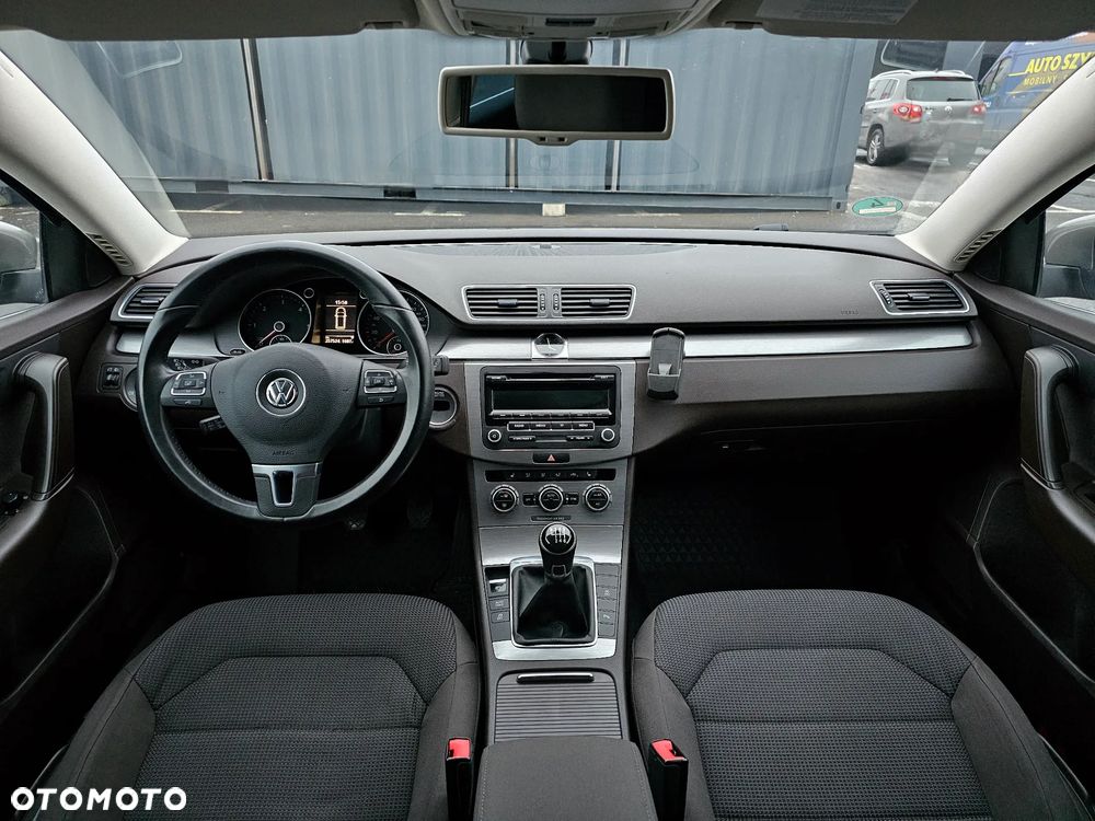 Volkswagen Passat Variant 2.0 TDI BlueMotion Technology Comfortline - 6