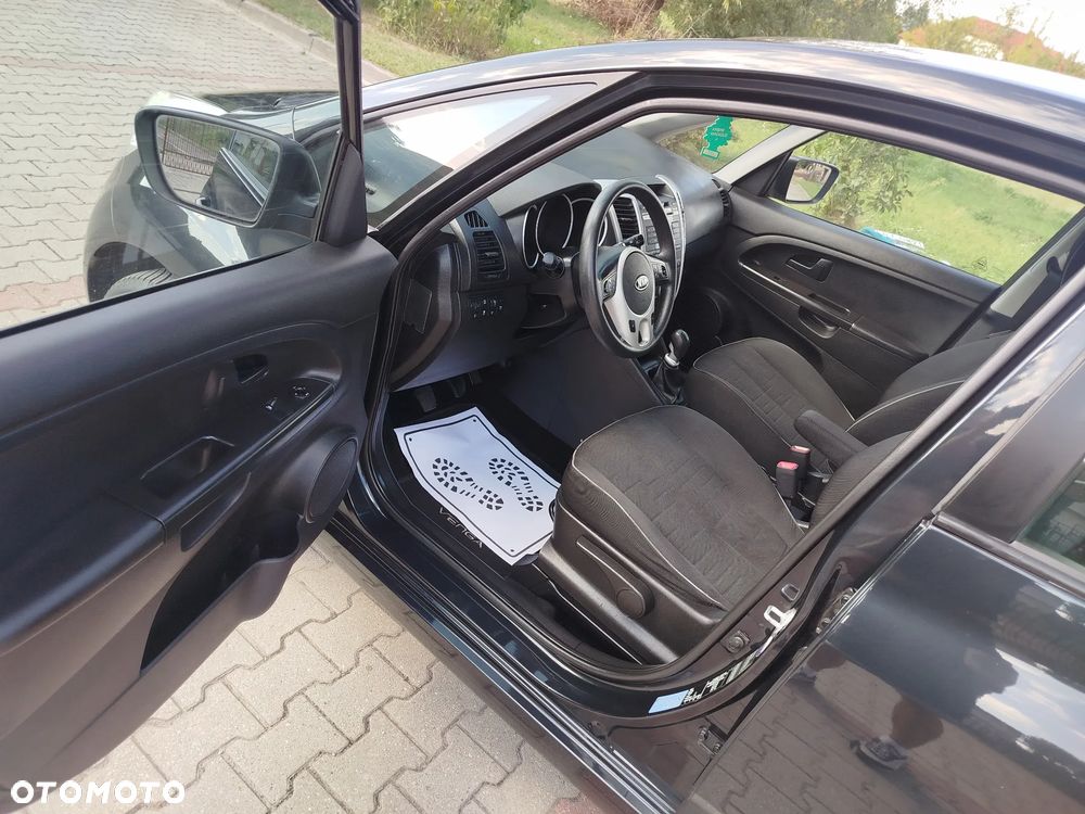 Kia Venga 1.4 CVVT Fifa World Cup Edition - 20