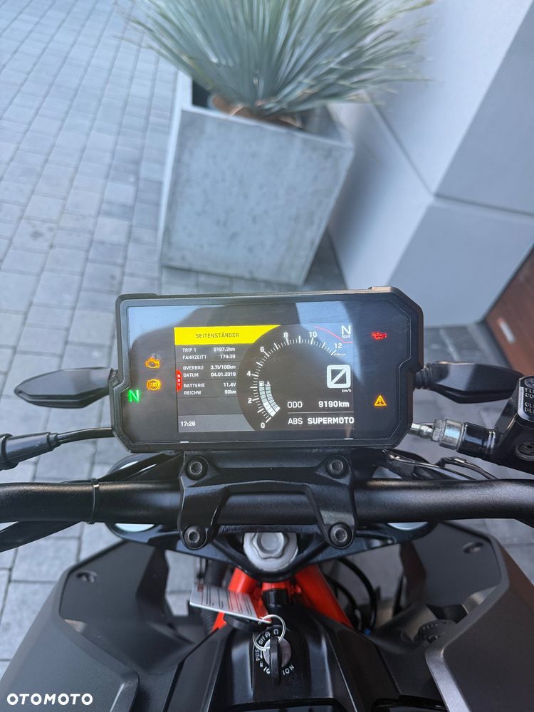 KTM Duke 125 - 11