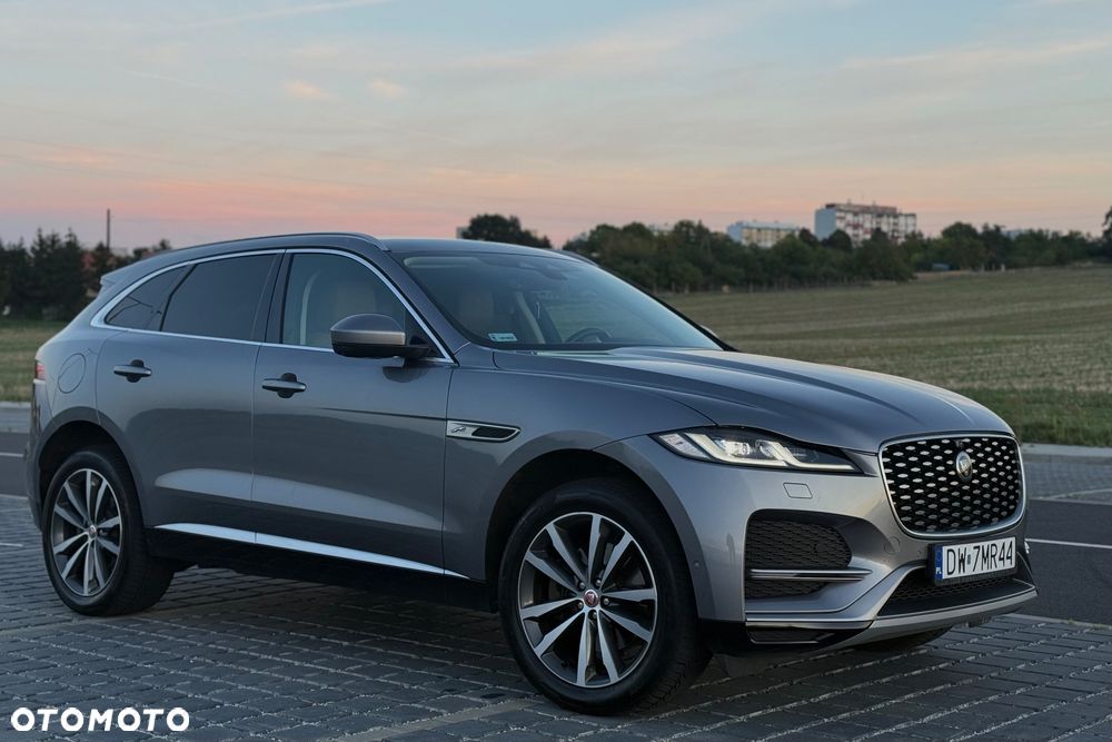 Jaguar F-Pace 2.0 i4P AWD Pure - 11