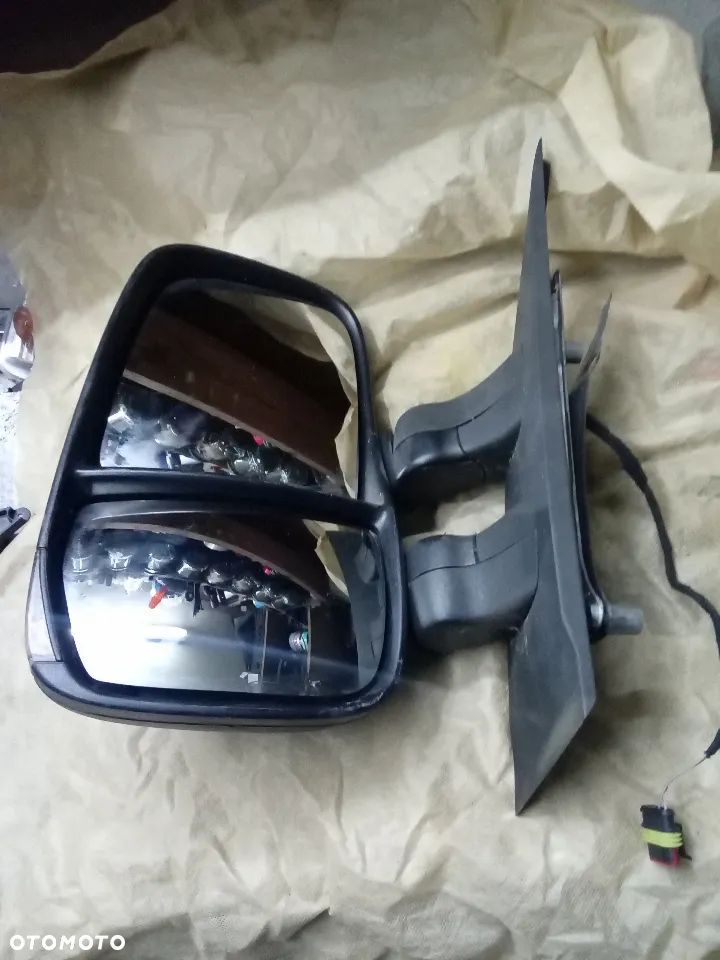 lusterko lewe prawe iveco 2016 w zwyz