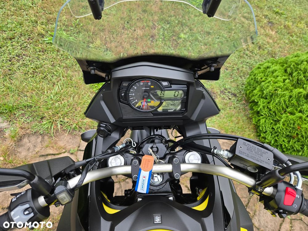 Suzuki V-STROM - 13