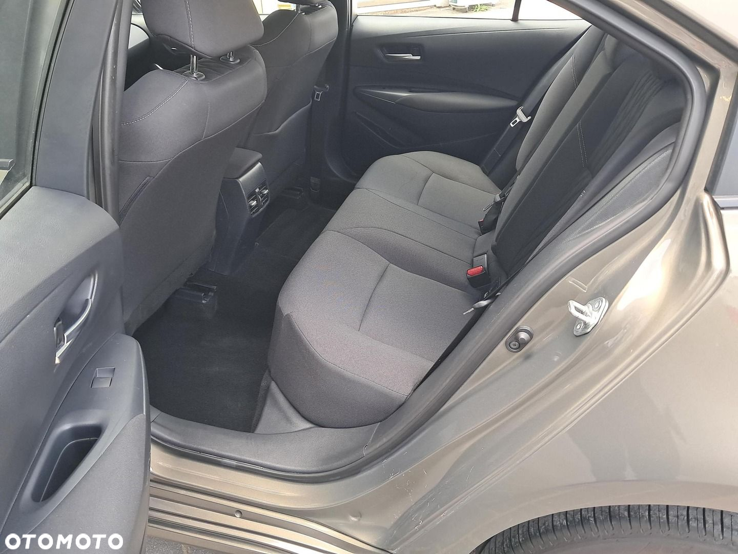 Toyota Corolla - 10