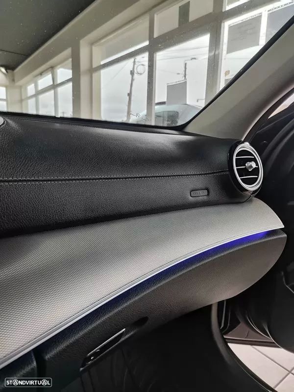 Mercedes-Benz E 220 d 4Matic 9G-TRONIC Avantgarde - 37
