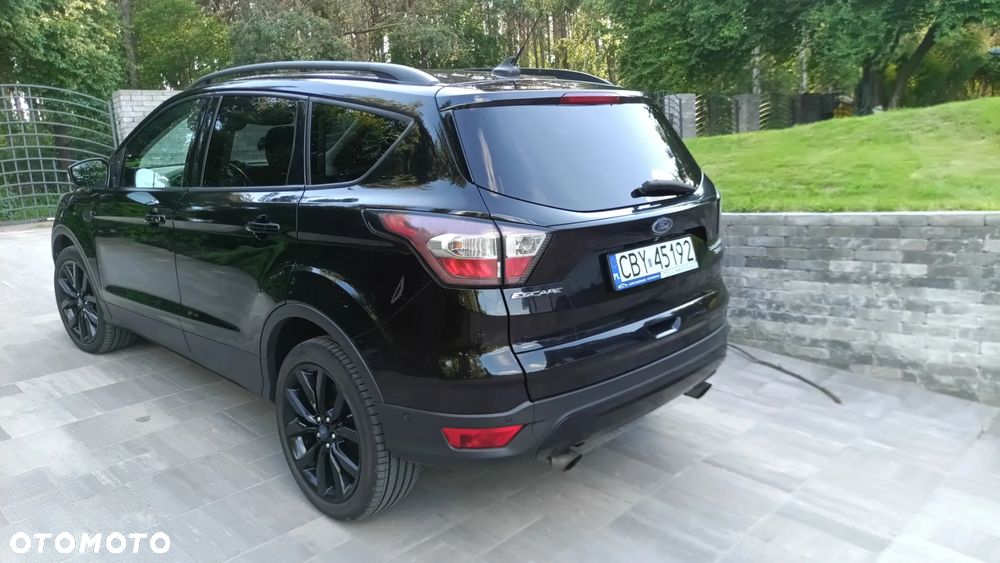 Ford Escape 2.0 EcoBoost AWD Titanium - 4