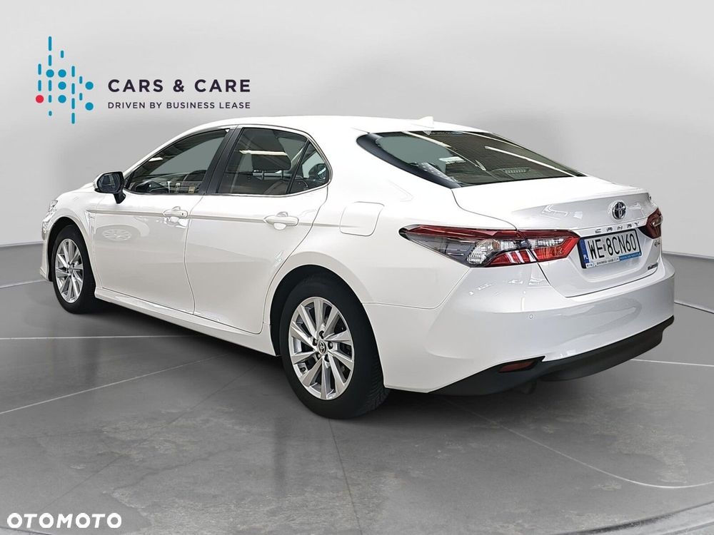 Toyota Camry 2.5 Hybrid Comfort CVT - 25
