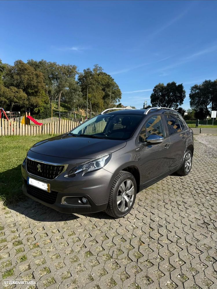 Peugeot 2008 1.2 PureTech Style - 4