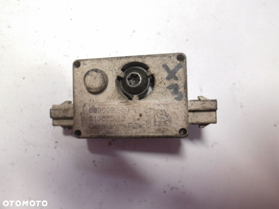 FILTR MODUŁ WZMACNIACZ ANTENY 6990090-03 BMW E90 - 1