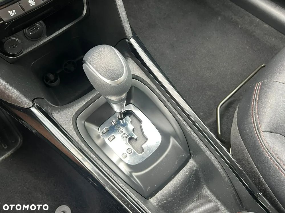 Peugeot 2008 PureTech 110 Stop&Start EAT6 GT-Line Edition - 18