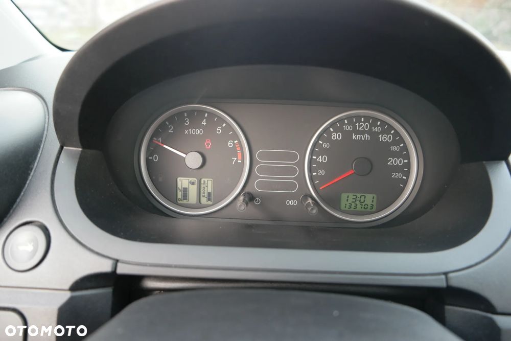 Ford Fiesta 1.4 Ambiente - 23